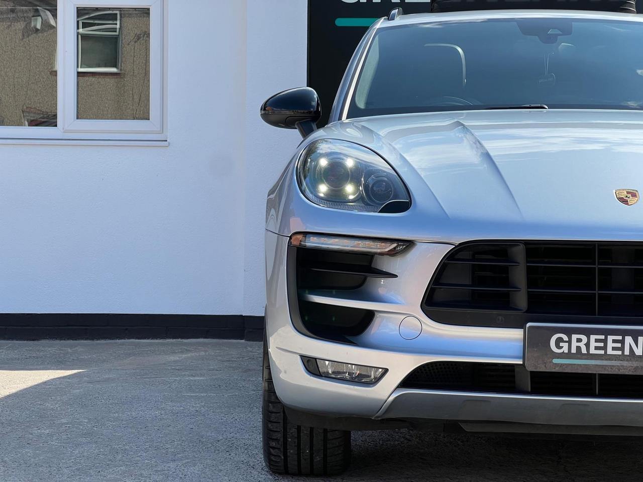 Used 2015 Porsche Macan for sale in Sheffield