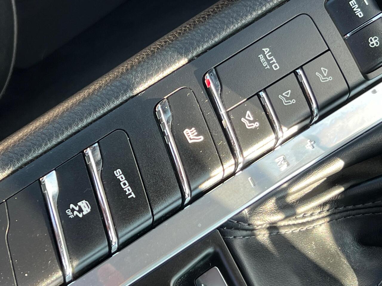 Used 2015 Porsche Macan for sale in Sheffield