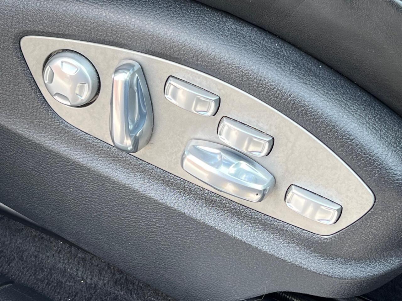 Used 2015 Porsche Macan for sale in Sheffield