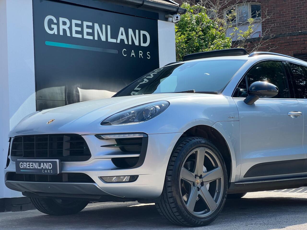Used 2015 Porsche Macan for sale in Sheffield