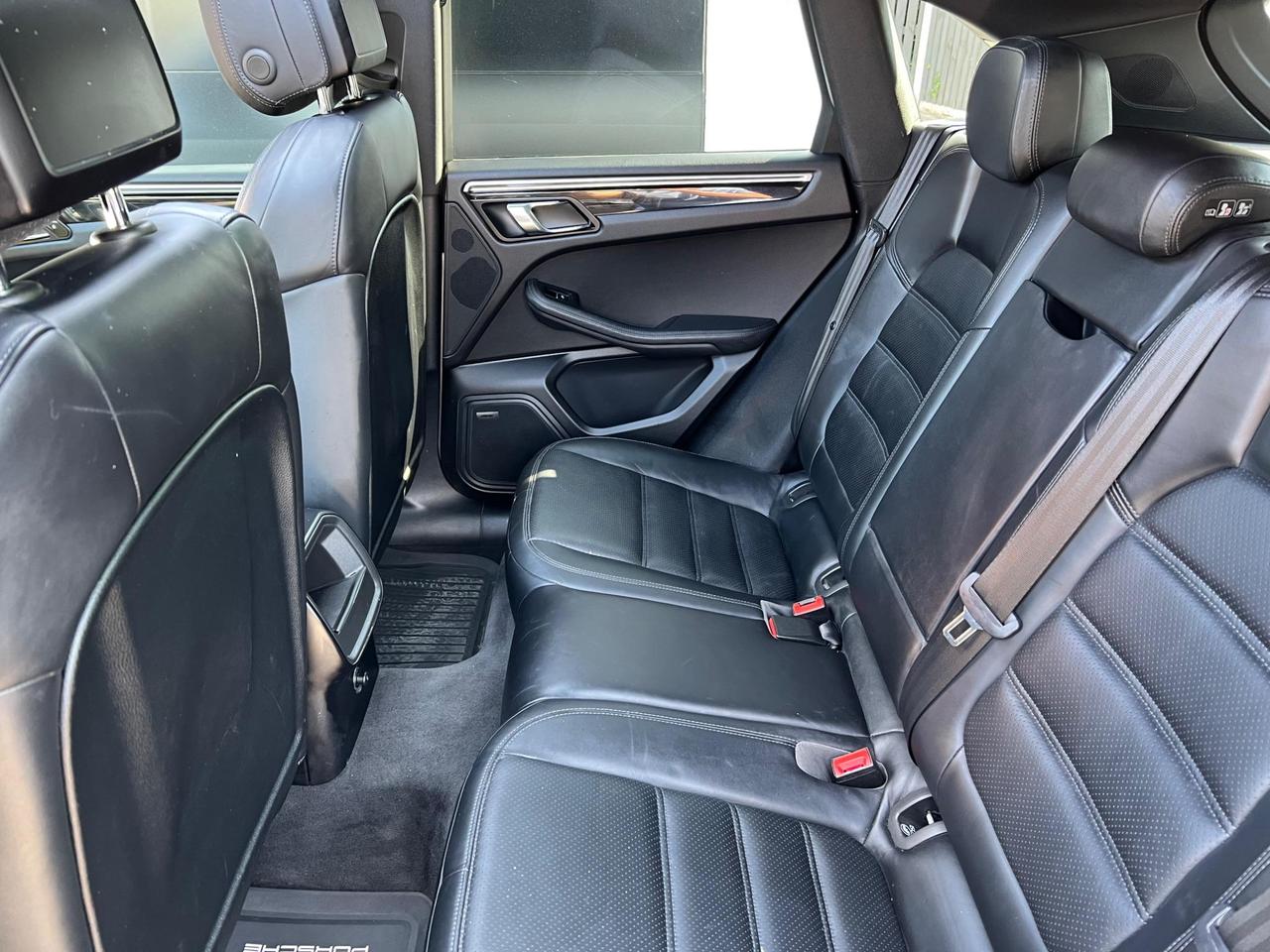 Used 2015 Porsche Macan for sale in Sheffield