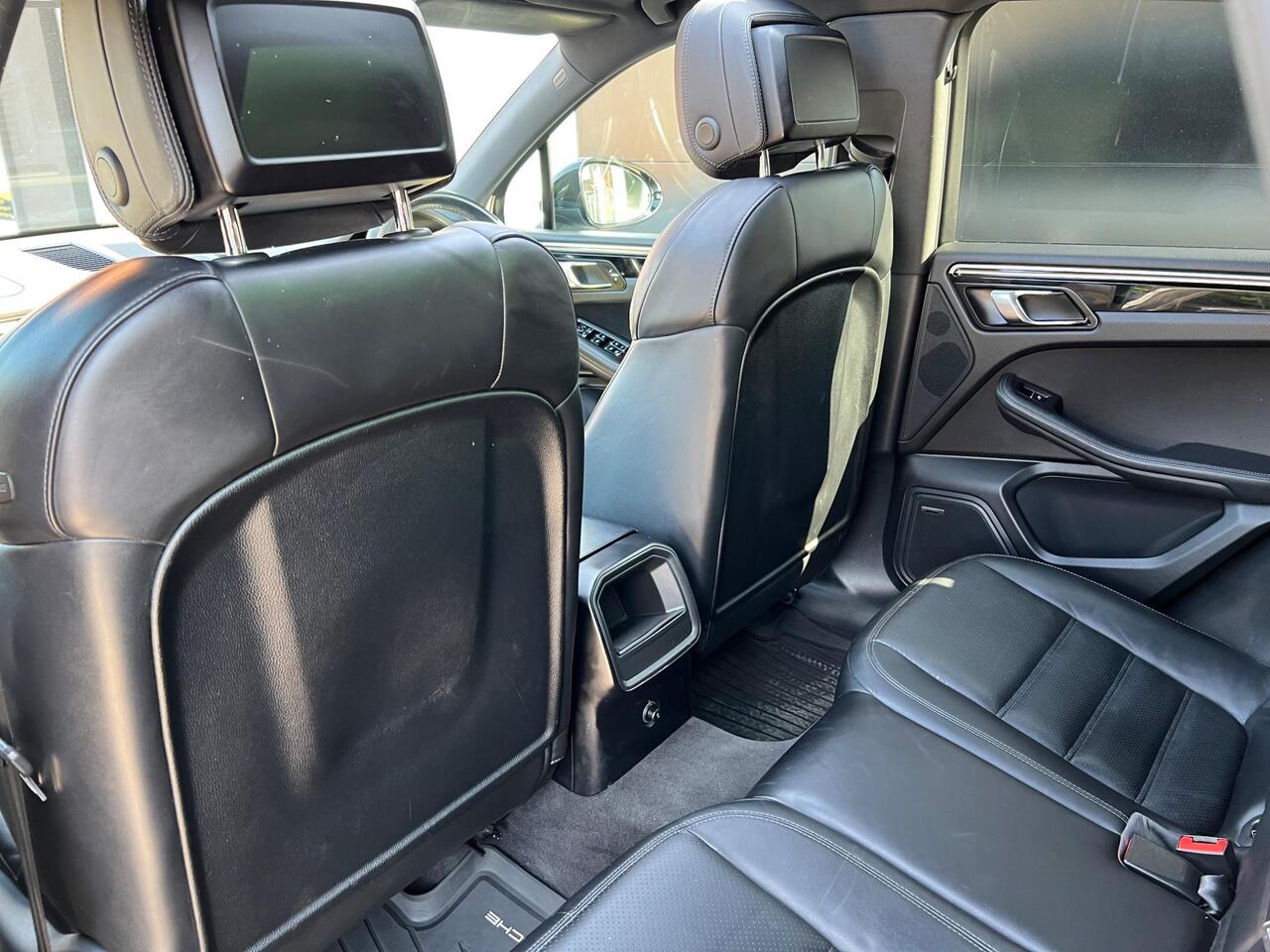 Used 2015 Porsche Macan for sale in Sheffield