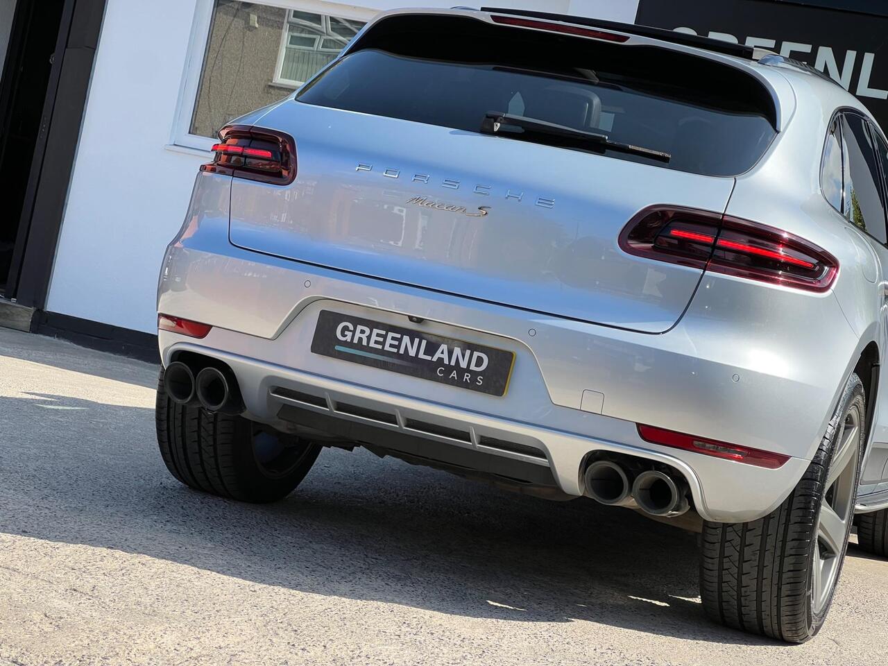 Used 2015 Porsche Macan for sale in Sheffield