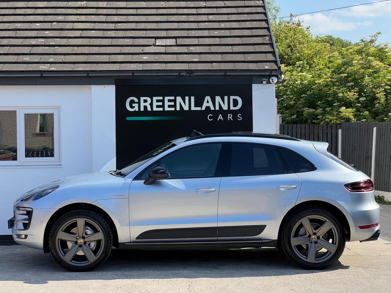 Used 2015 Porsche Macan for sale in Sheffield