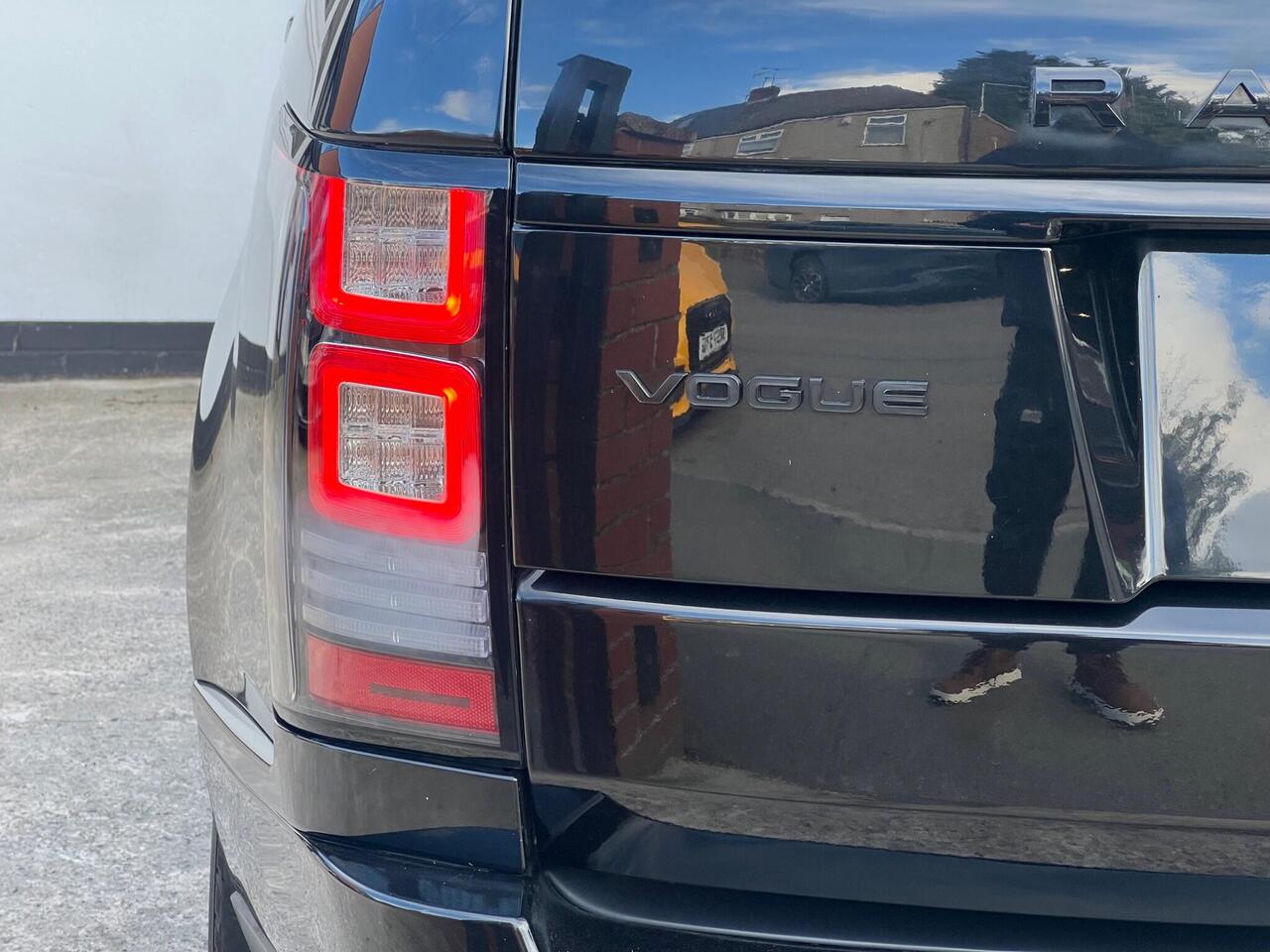 Used 2015 Land Rover Range Rover for sale in Sheffield