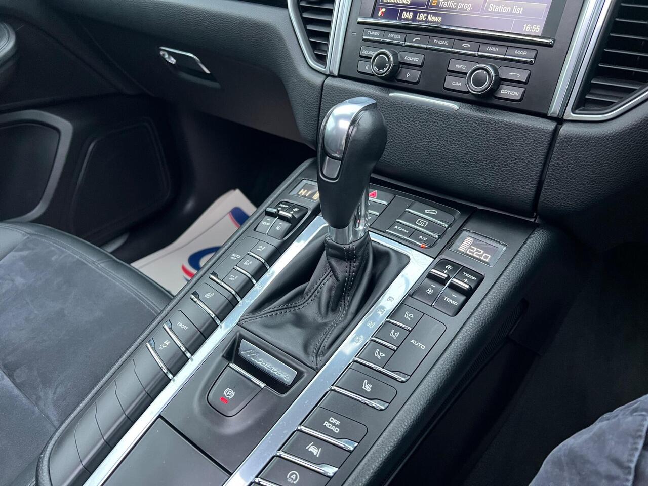 Used 2015 Porsche Macan for sale in Sheffield