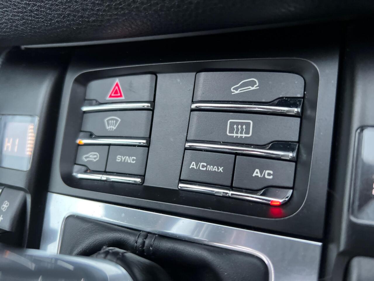 Used 2015 Porsche Macan for sale in Sheffield