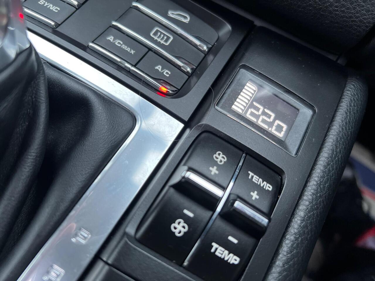 Used 2015 Porsche Macan for sale in Sheffield