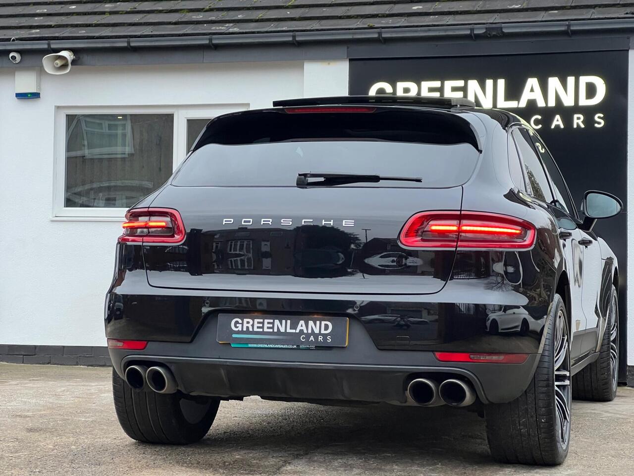 Used 2015 Porsche Macan for sale in Sheffield