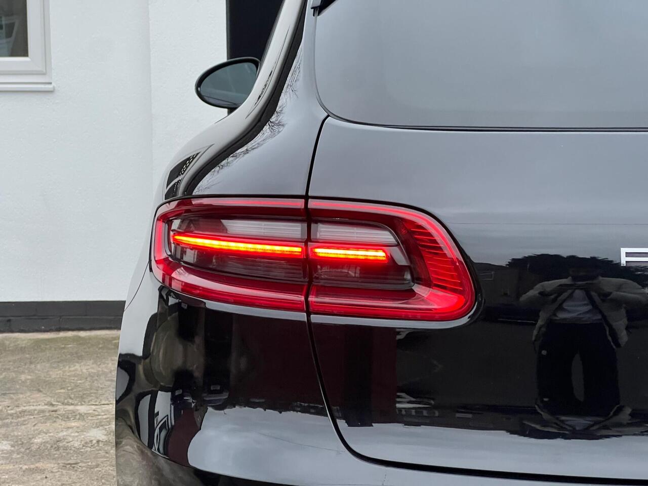 Used 2015 Porsche Macan for sale in Sheffield