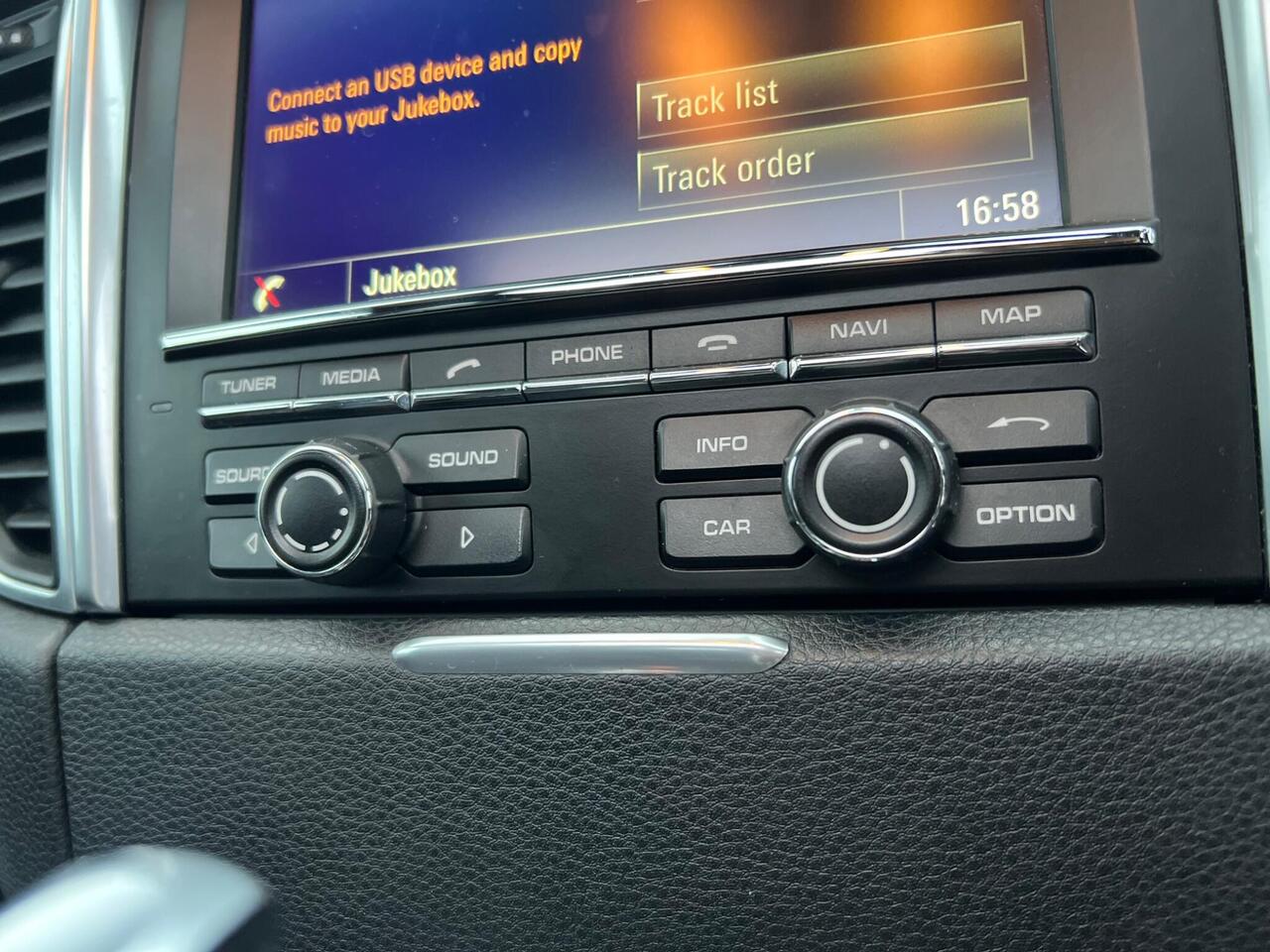 Used 2015 Porsche Macan for sale in Sheffield