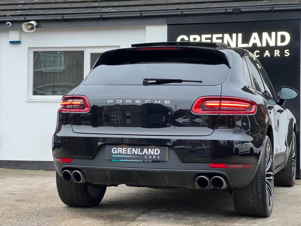 Used 2015 Porsche Macan for sale in Sheffield