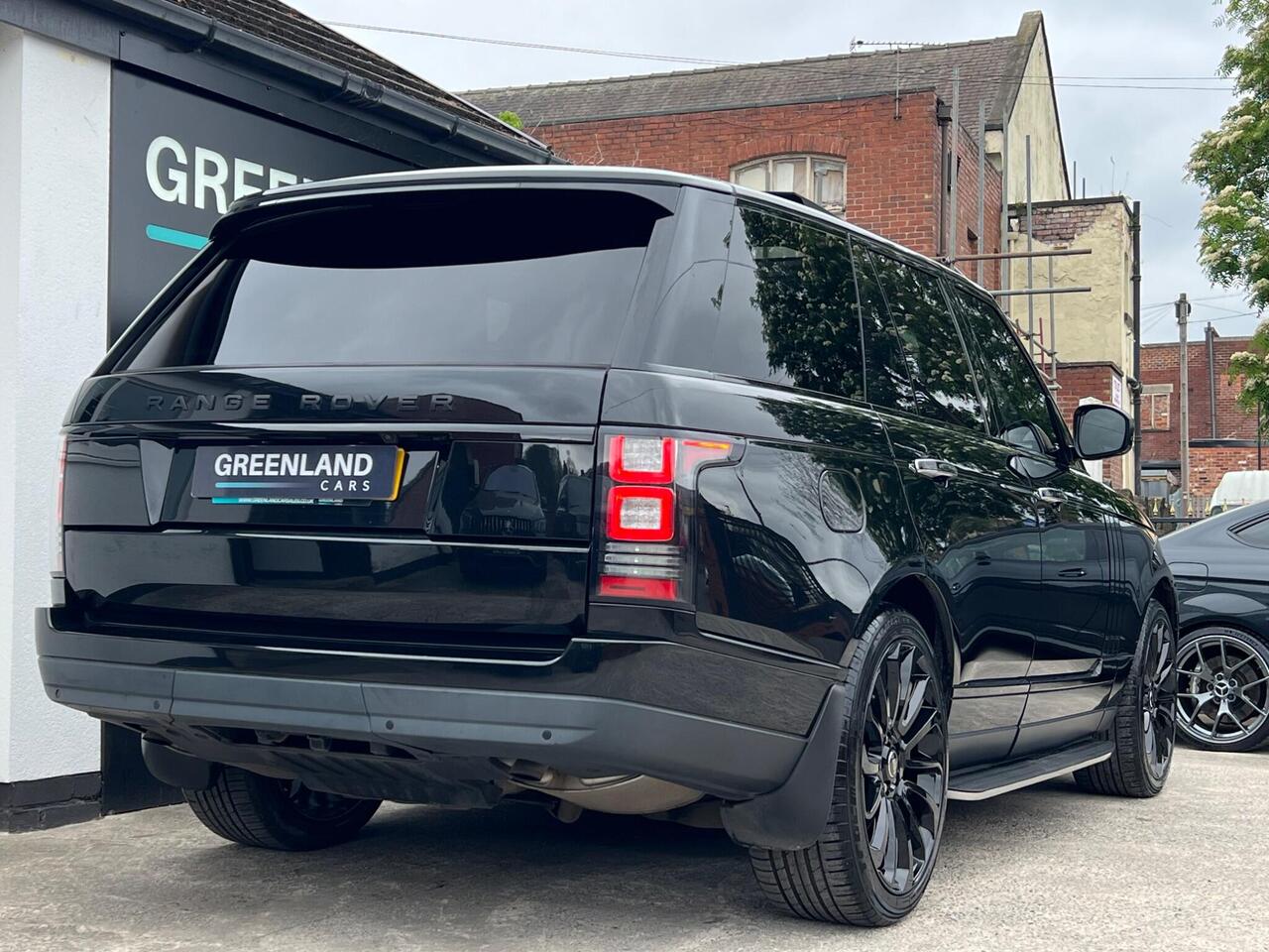 Used 2014 Land Rover Range Rover for sale in Sheffield