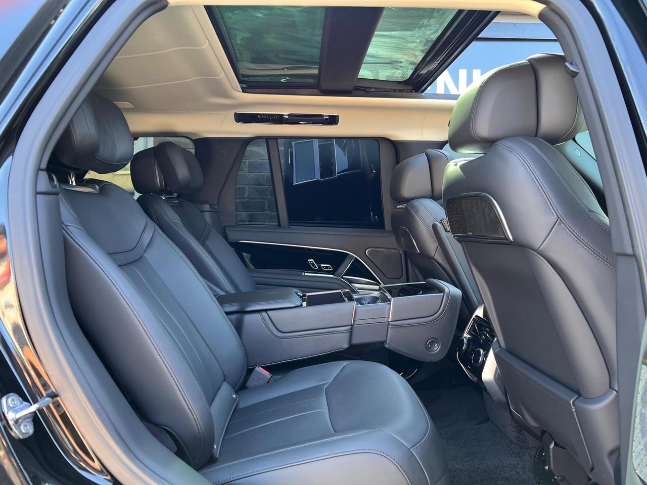 Used 2025 Land Rover Range Rover for sale in Sheffield