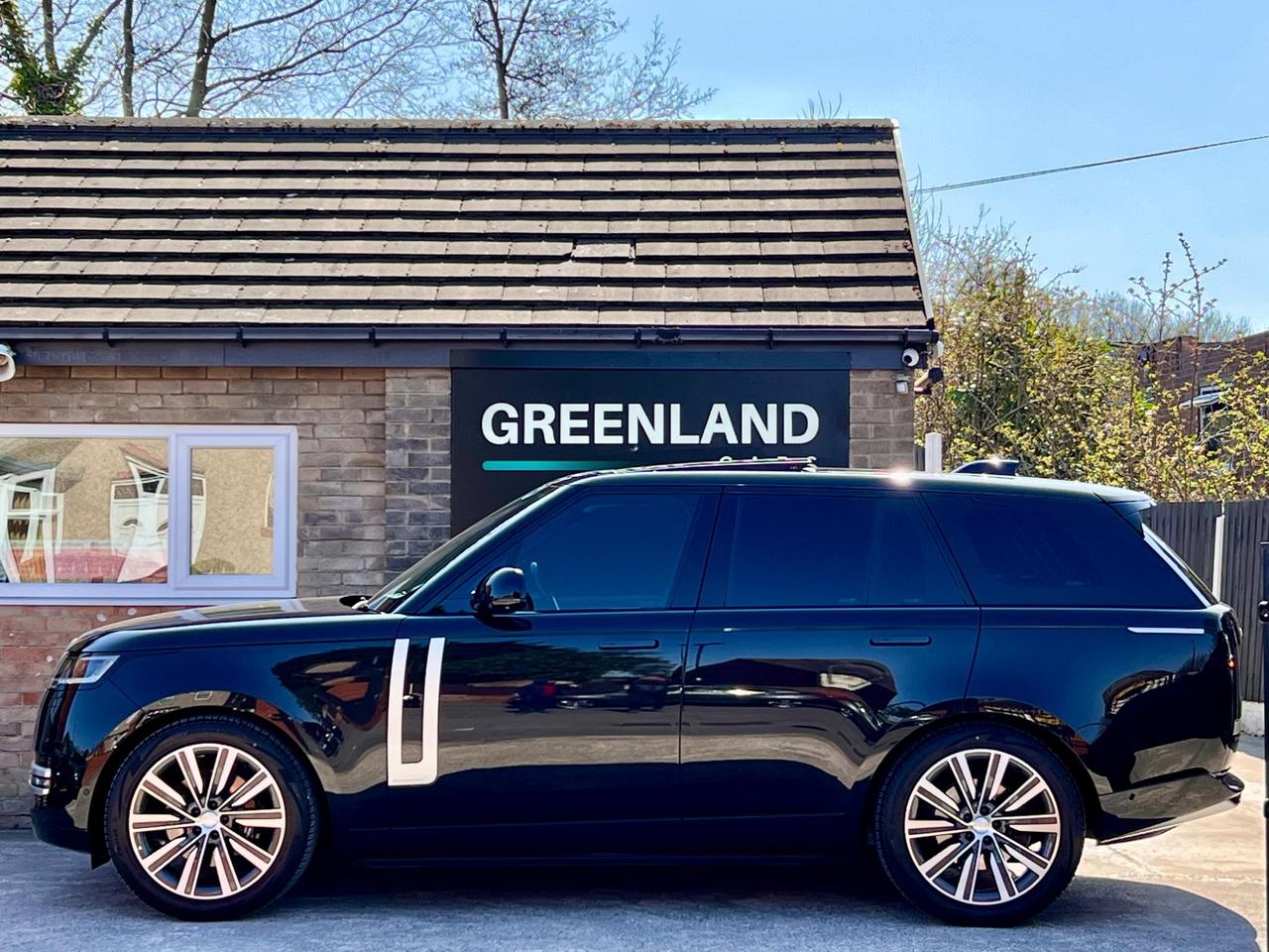 Used 2025 Land Rover Range Rover for sale in Sheffield