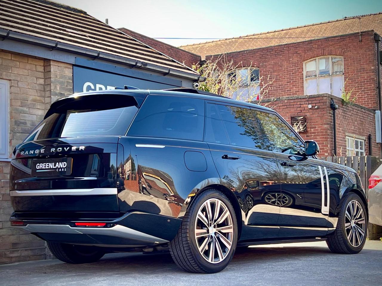Used 2025 Land Rover Range Rover for sale in Sheffield