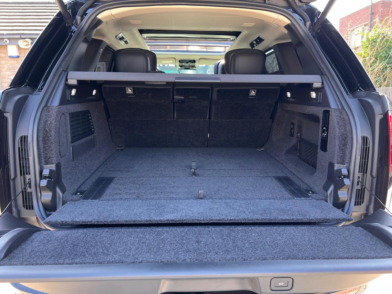Used 2025 Land Rover Range Rover for sale in Sheffield