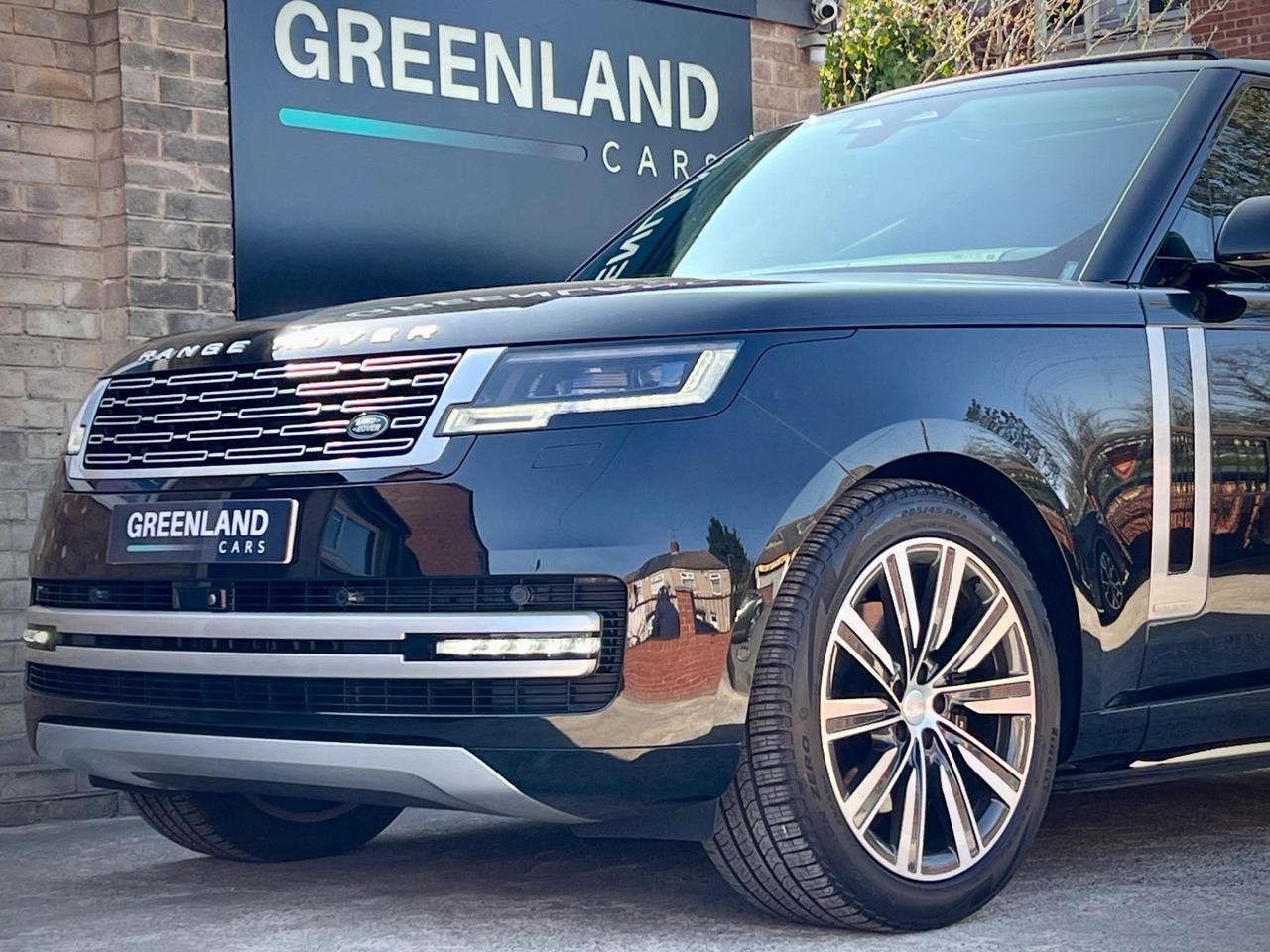 Used 2025 Land Rover Range Rover for sale in Sheffield