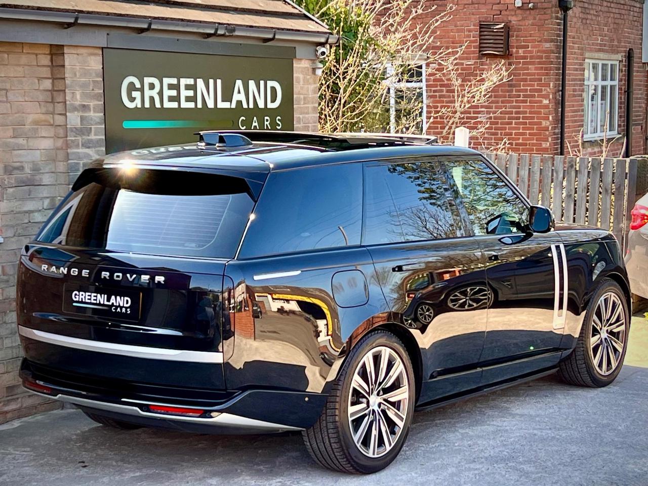 Used 2025 Land Rover Range Rover for sale in Sheffield