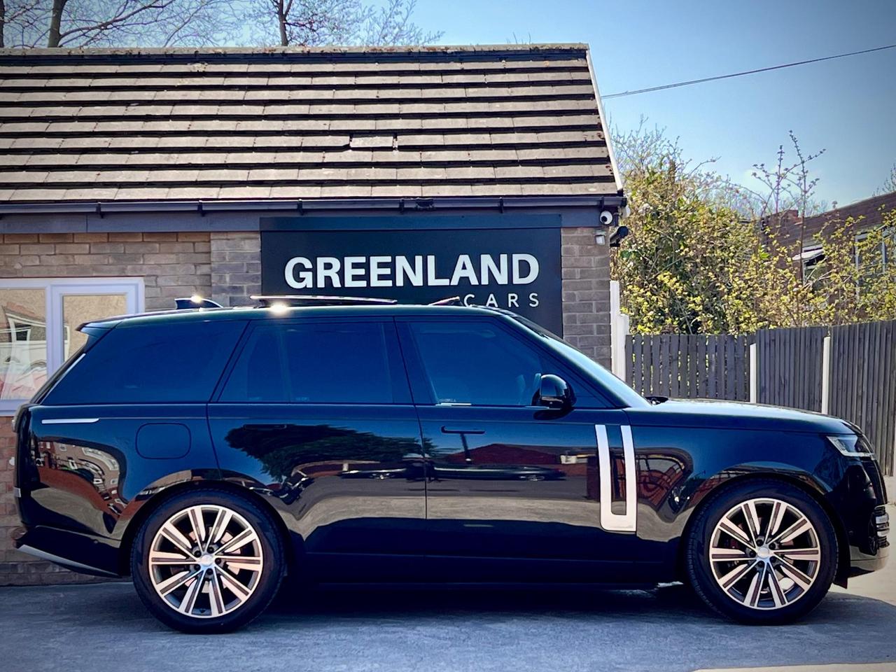 Used 2025 Land Rover Range Rover for sale in Sheffield