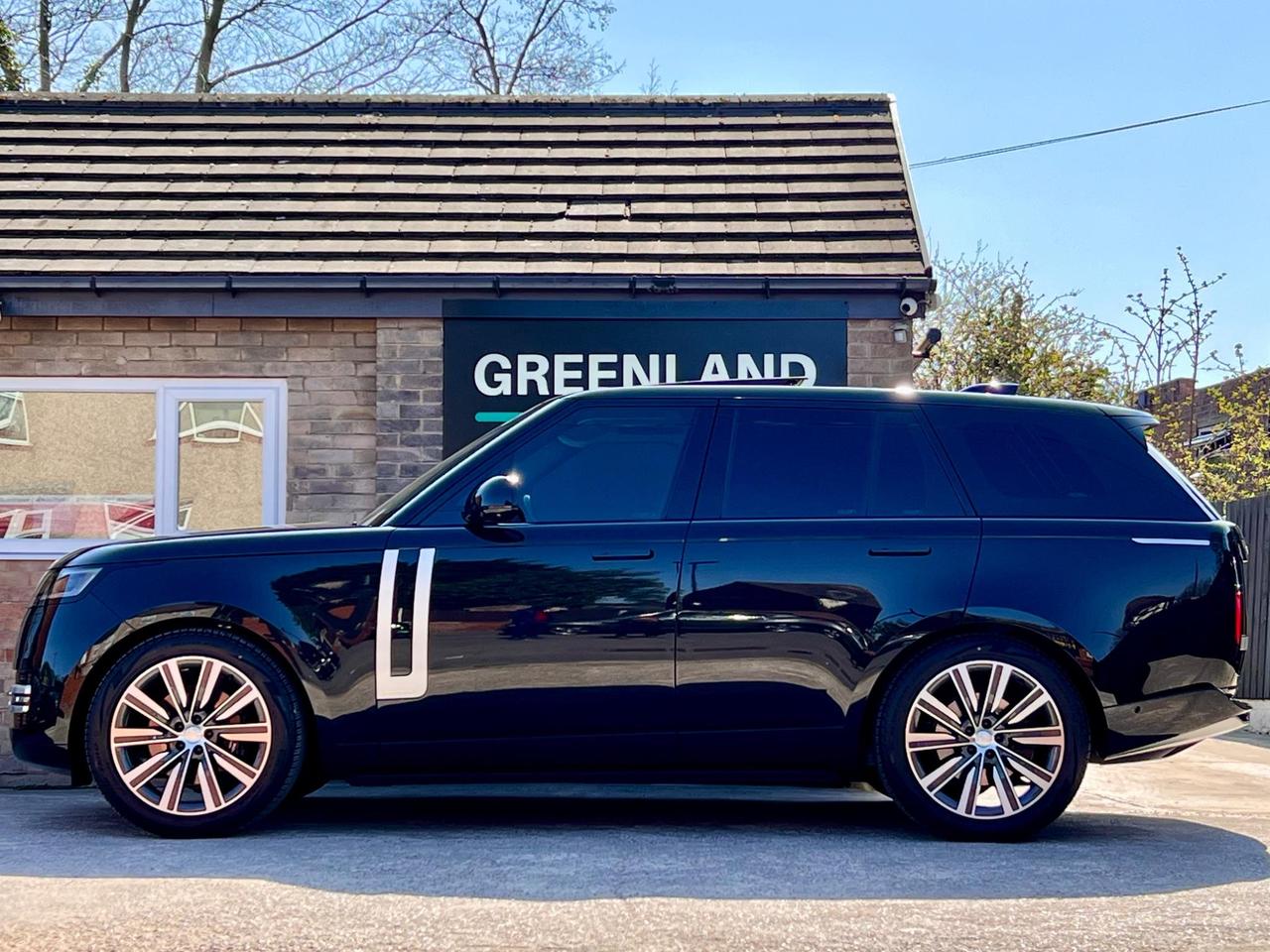 Used 2025 Land Rover Range Rover for sale in Sheffield