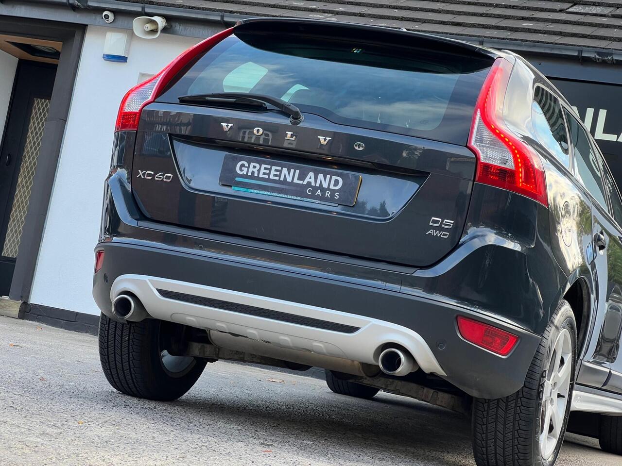Used 2013 Volvo XC60 for sale in Sheffield