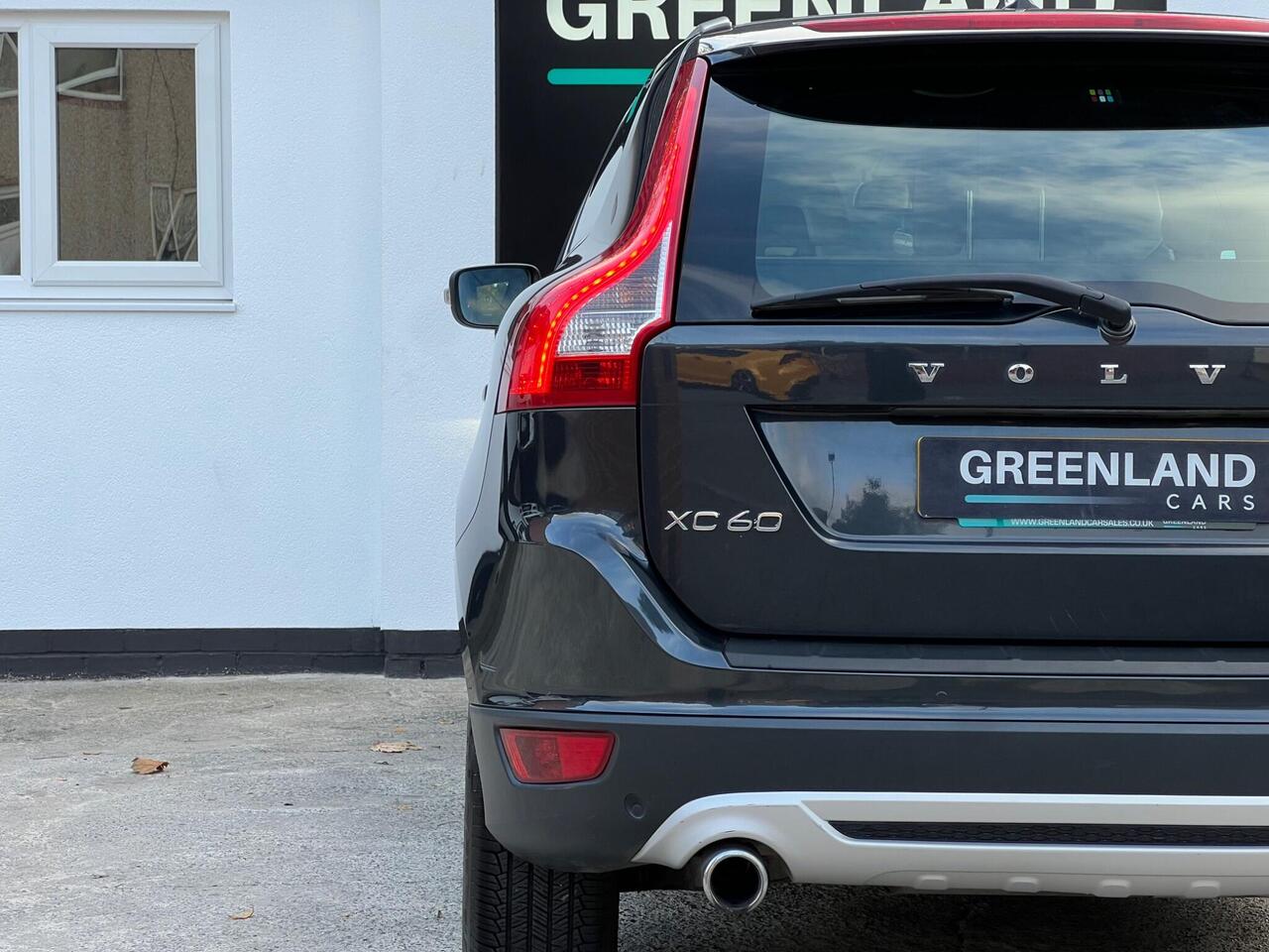 Used 2013 Volvo XC60 for sale in Sheffield