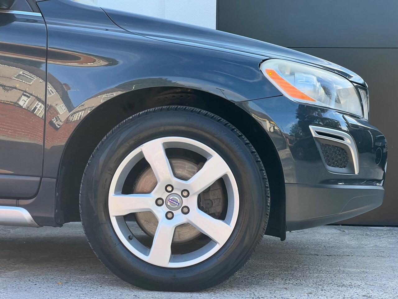 Used 2013 Volvo XC60 for sale in Sheffield