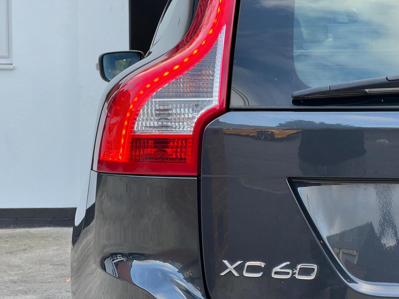 Used 2013 Volvo XC60 for sale in Sheffield