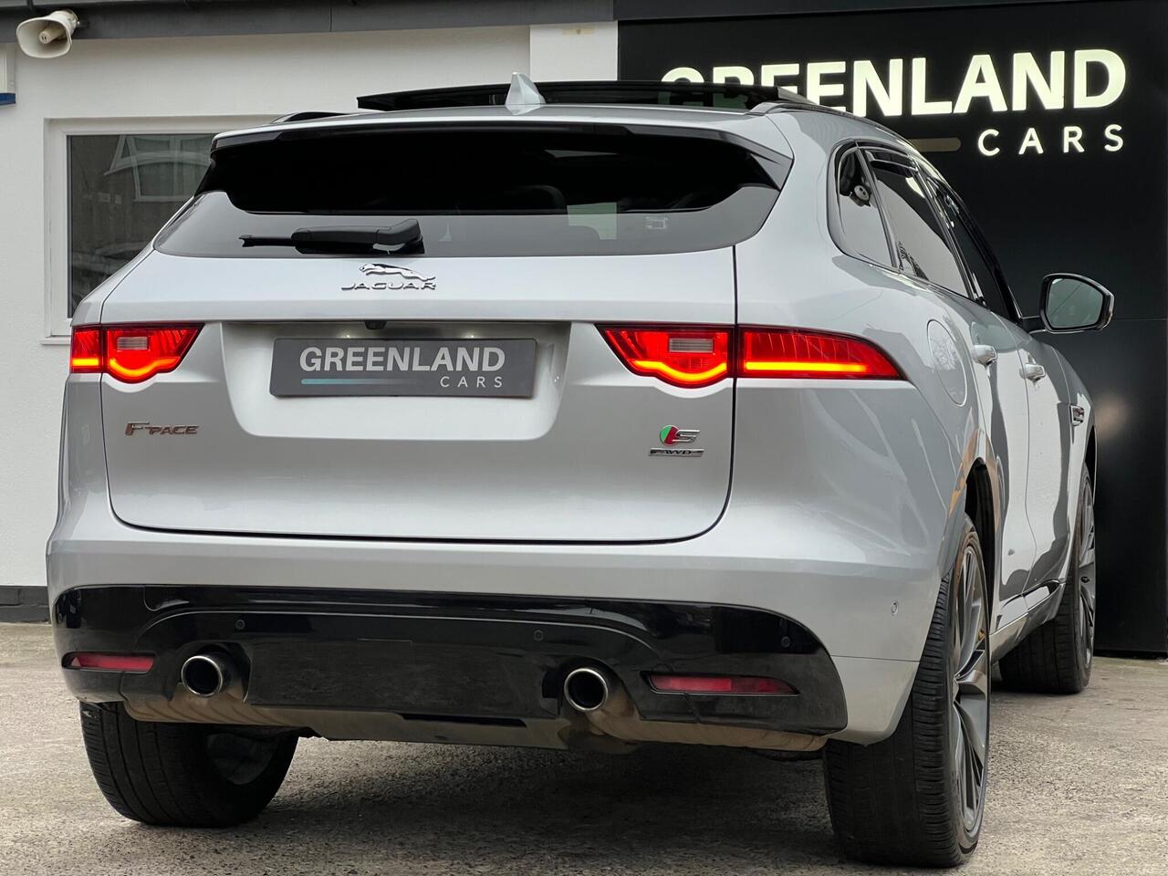 Used 2017 Jaguar F-PACE for sale in Sheffield