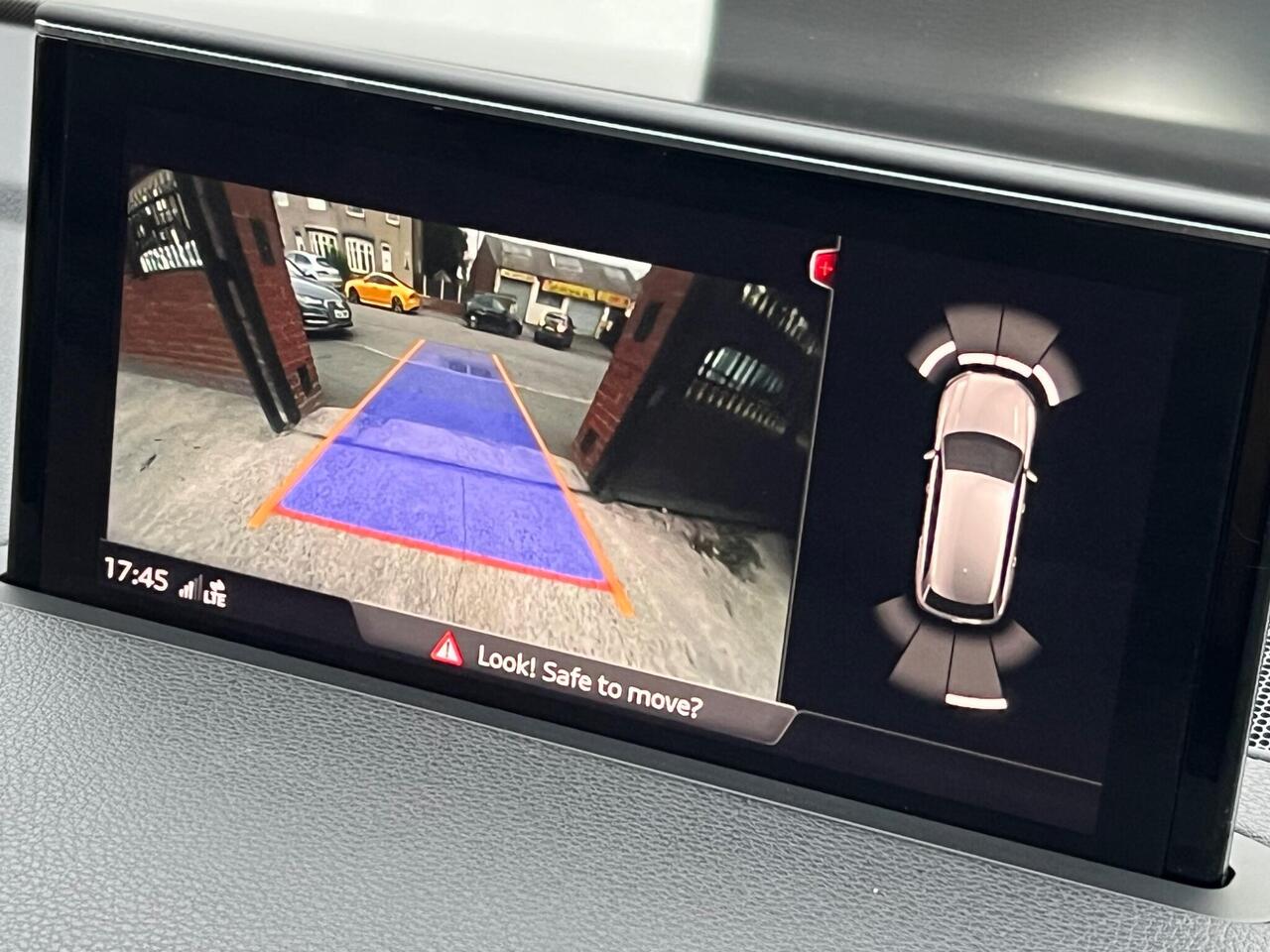 Used 2017 Audi SQ7 for sale in Sheffield