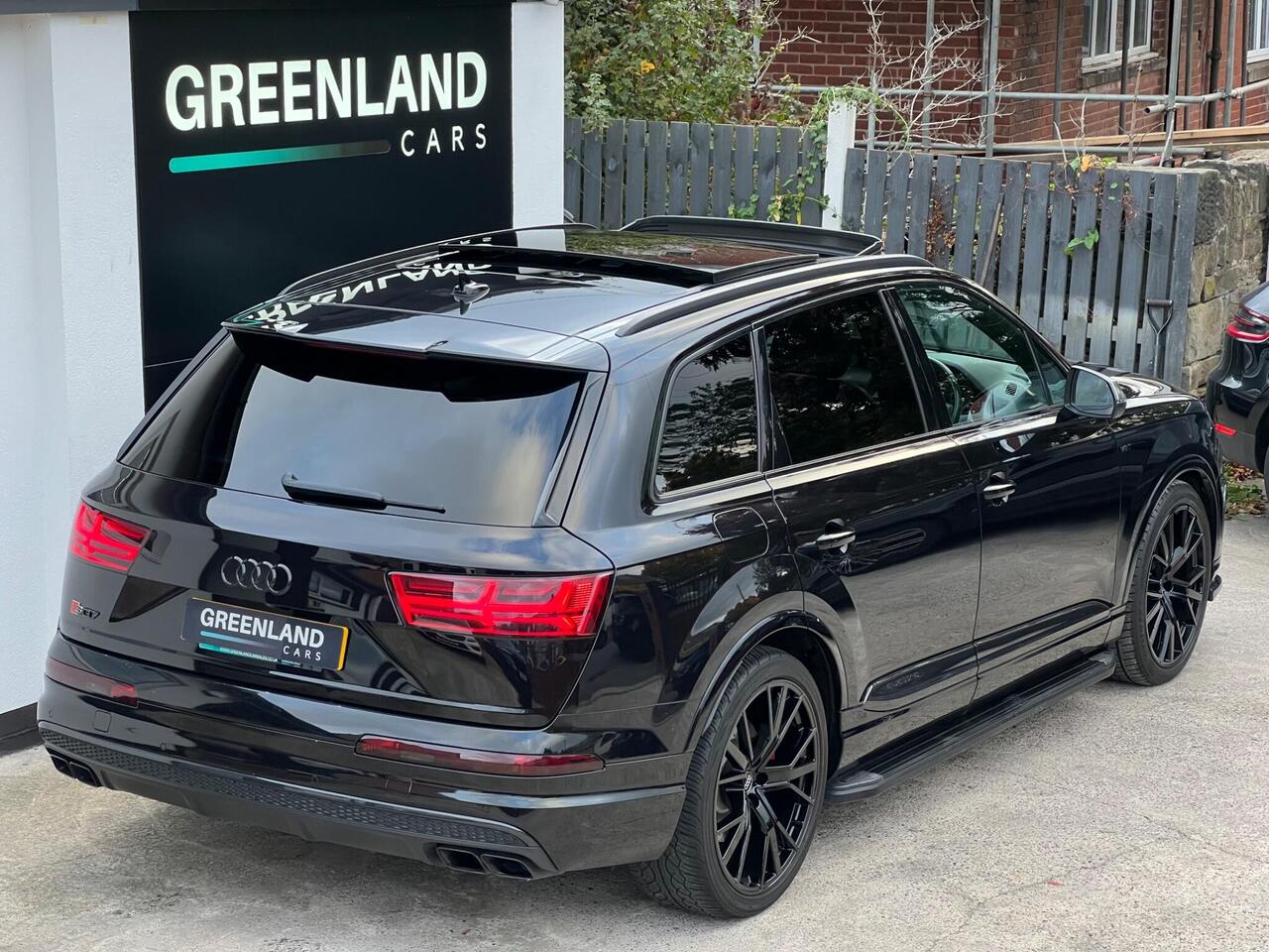 Used 2017 Audi SQ7 for sale in Sheffield