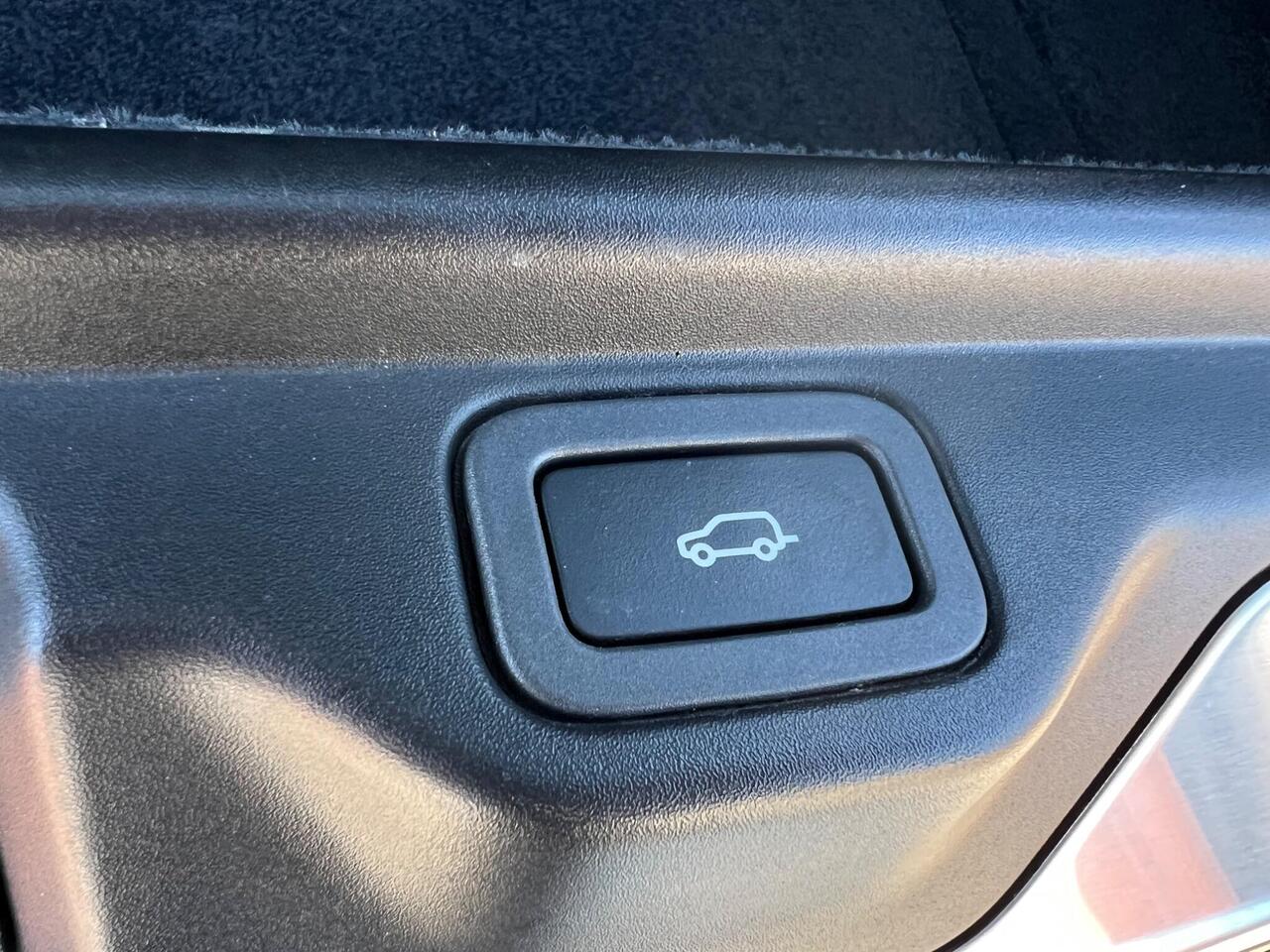 Used 2019 Land Rover Range Rover for sale in Sheffield