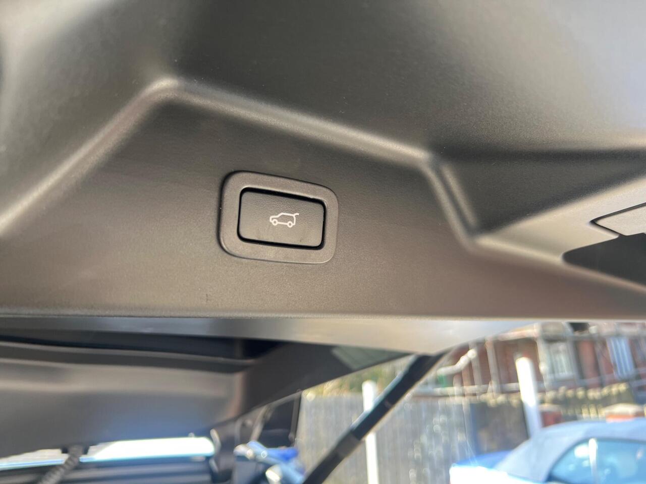 Used 2019 Land Rover Range Rover for sale in Sheffield