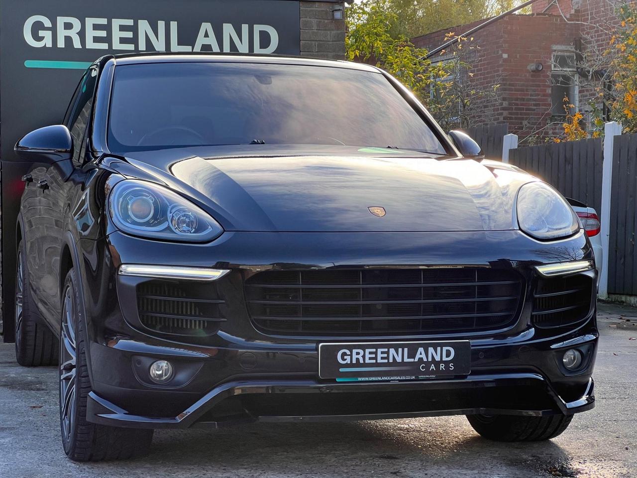 Used 2015 Porsche Cayenne for sale in Sheffield