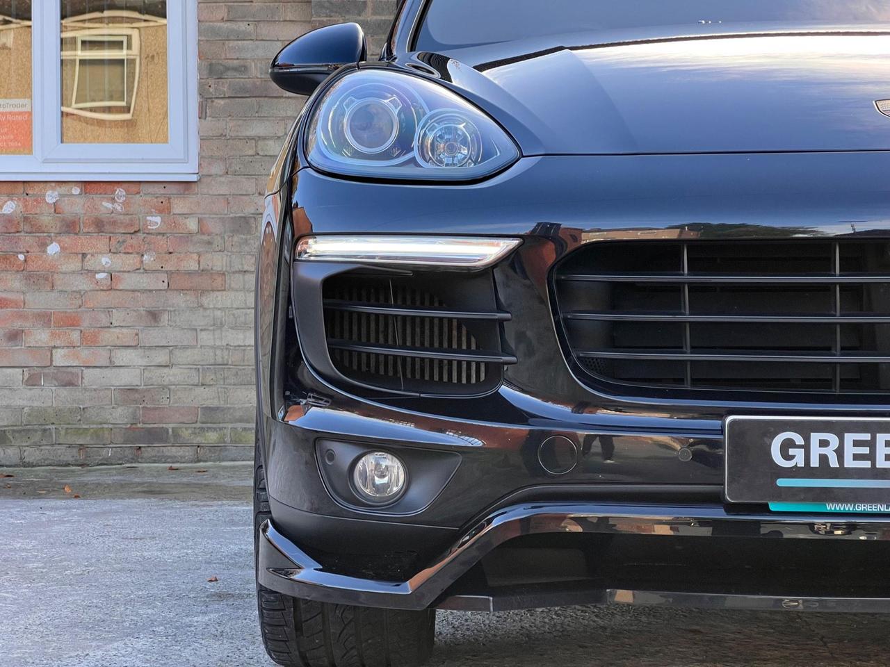 Used 2015 Porsche Cayenne for sale in Sheffield