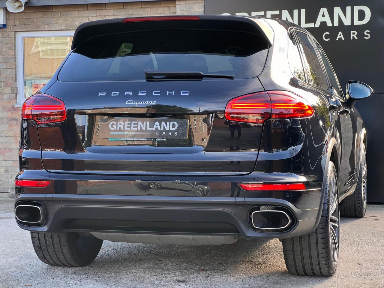 Used 2015 Porsche Cayenne for sale in Sheffield