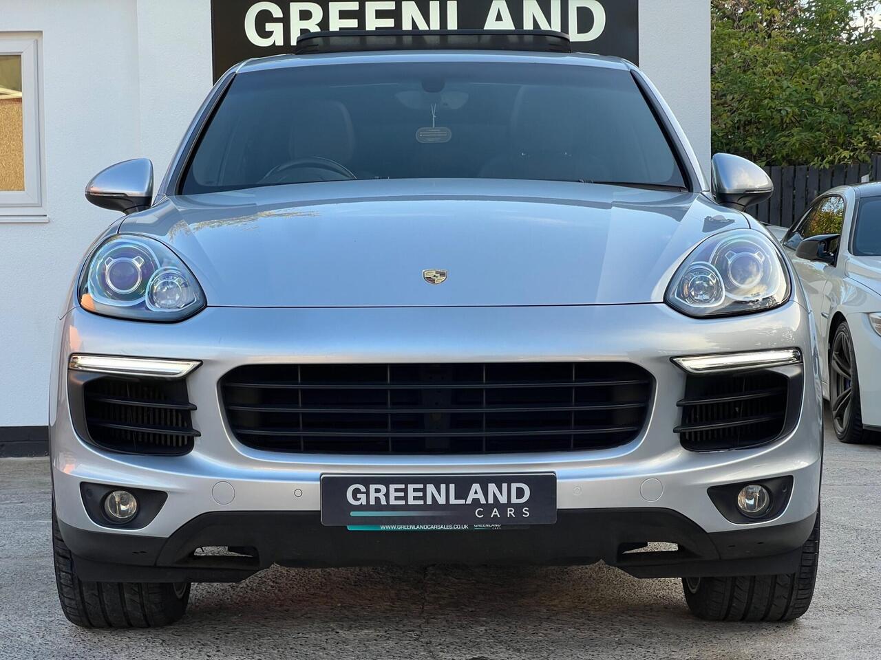 Used 2015 Porsche Cayenne for sale in Sheffield