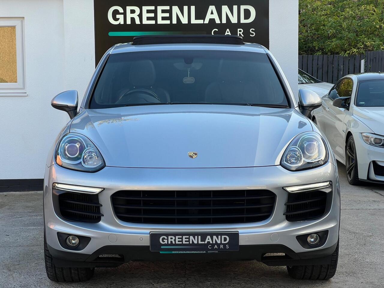 Used 2015 Porsche Cayenne for sale in Sheffield