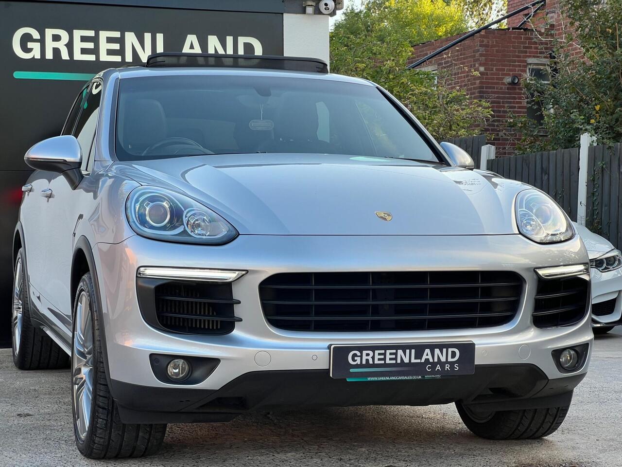 Used 2015 Porsche Cayenne for sale in Sheffield