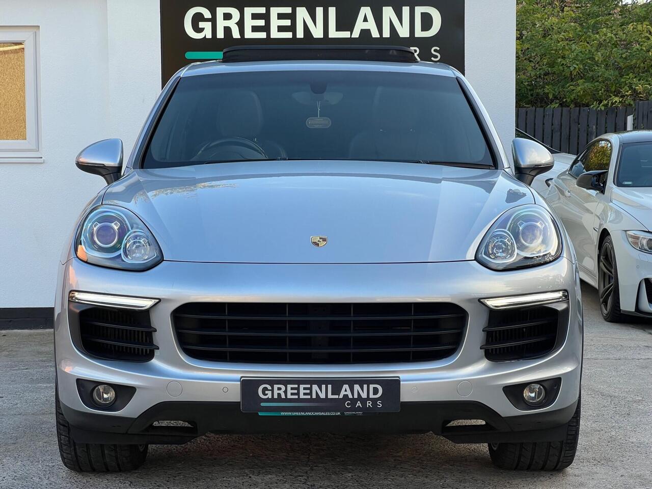 Used 2015 Porsche Cayenne for sale in Sheffield
