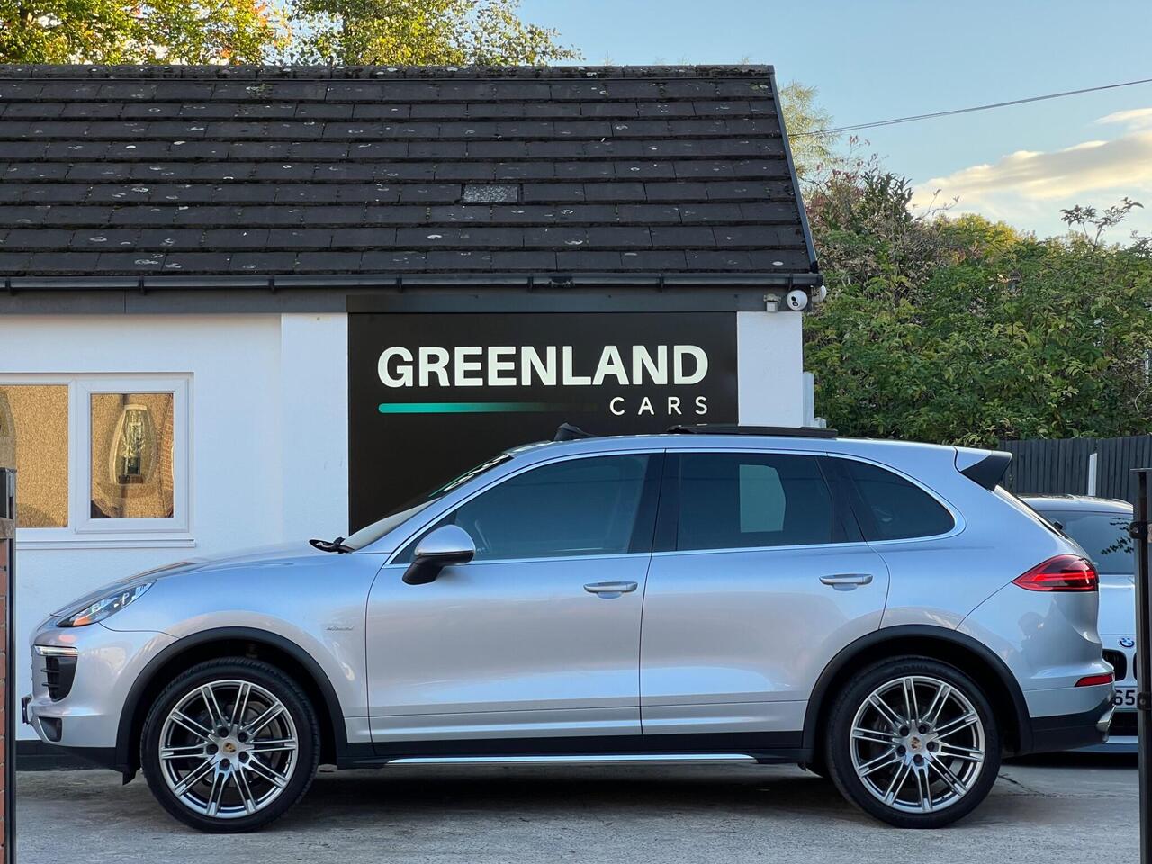 Used 2015 Porsche Cayenne for sale in Sheffield