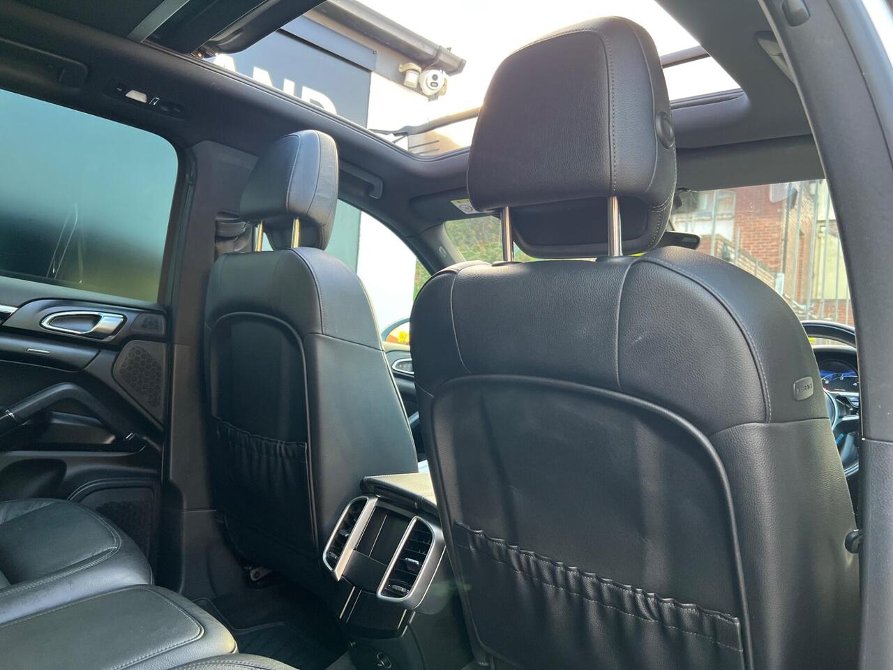 Used 2015 Porsche Cayenne for sale in Sheffield