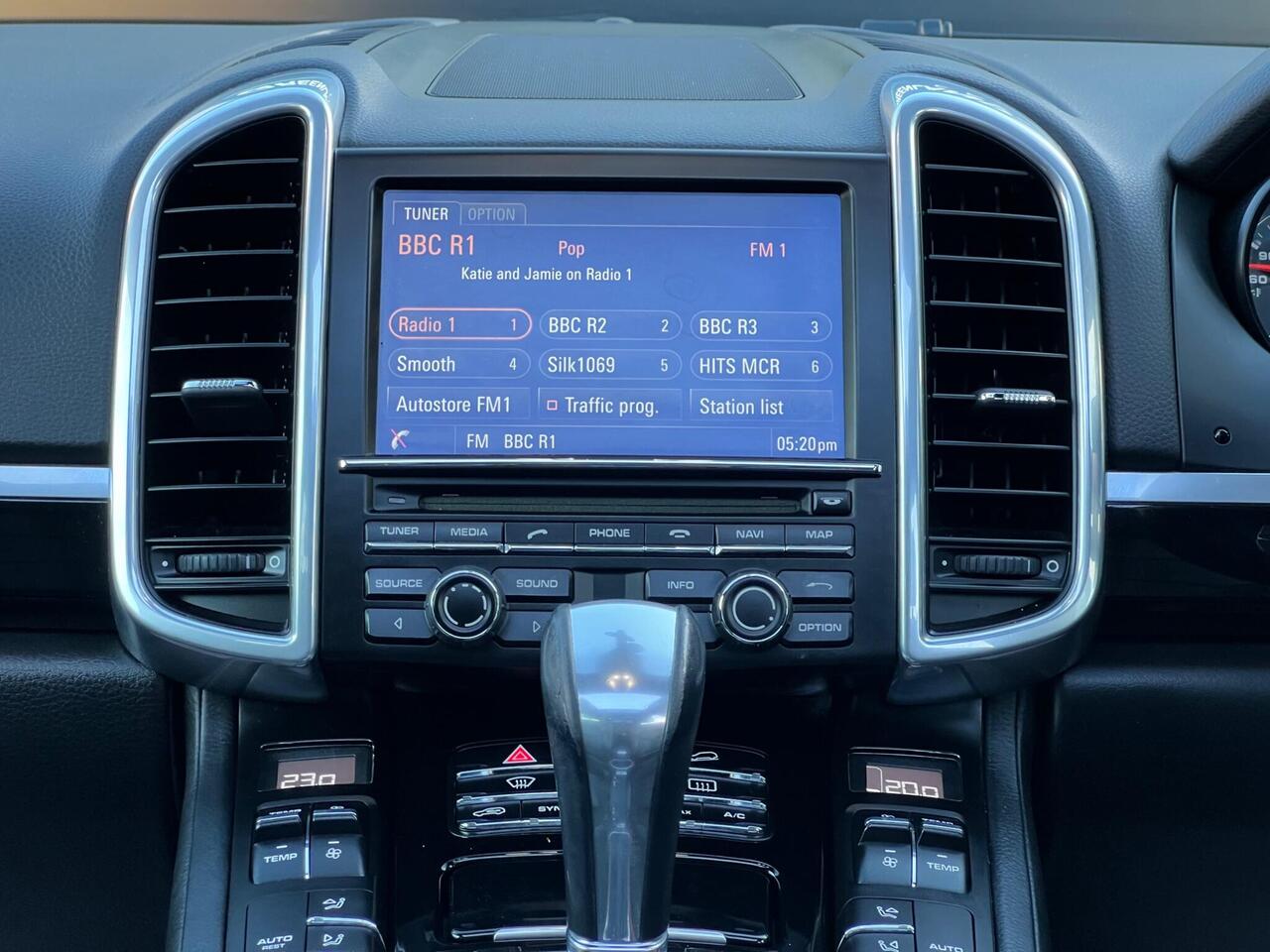 Used 2015 Porsche Cayenne for sale in Sheffield