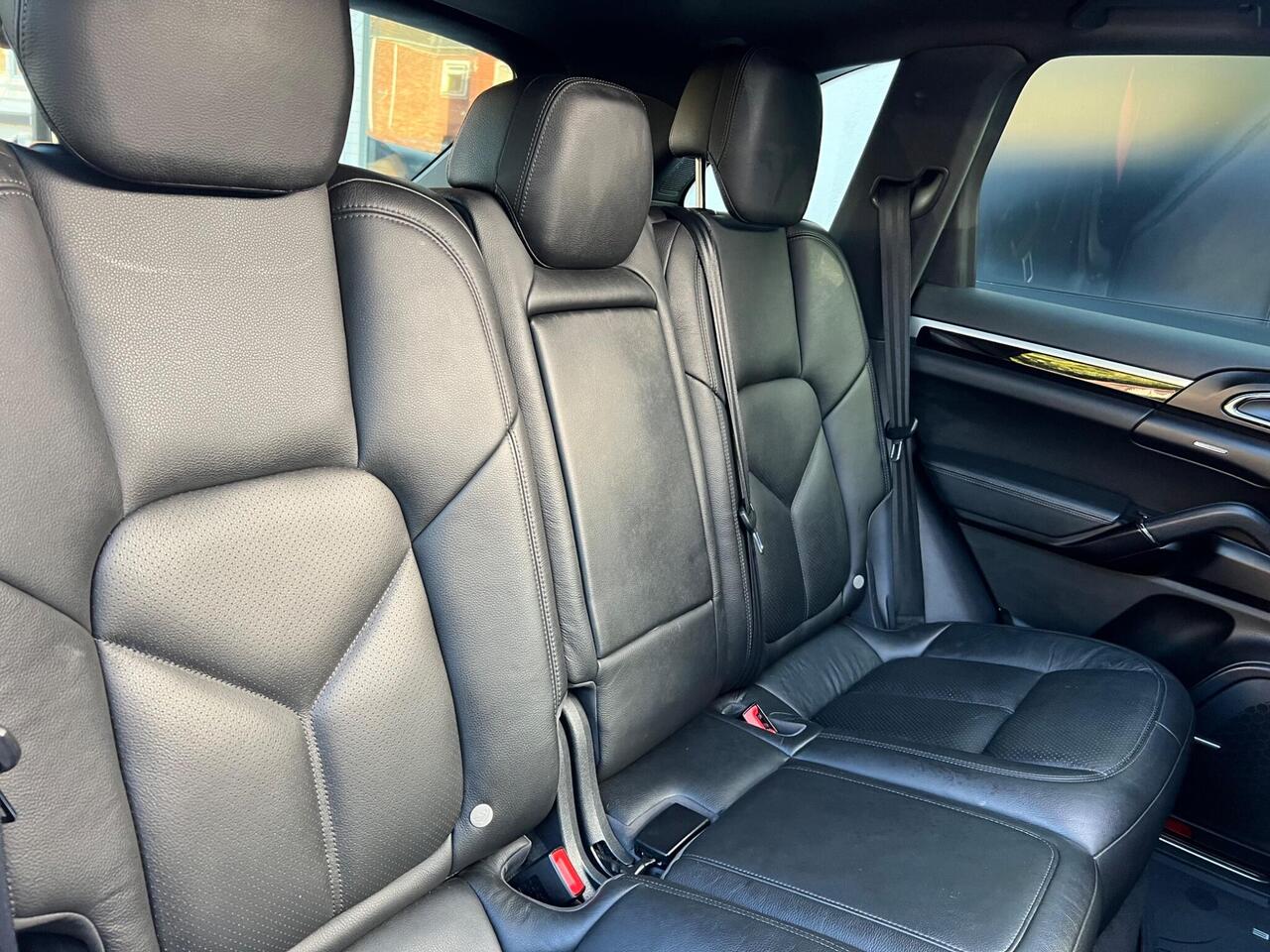 Used 2015 Porsche Cayenne for sale in Sheffield