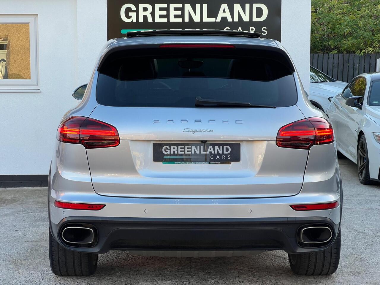Used 2015 Porsche Cayenne for sale in Sheffield