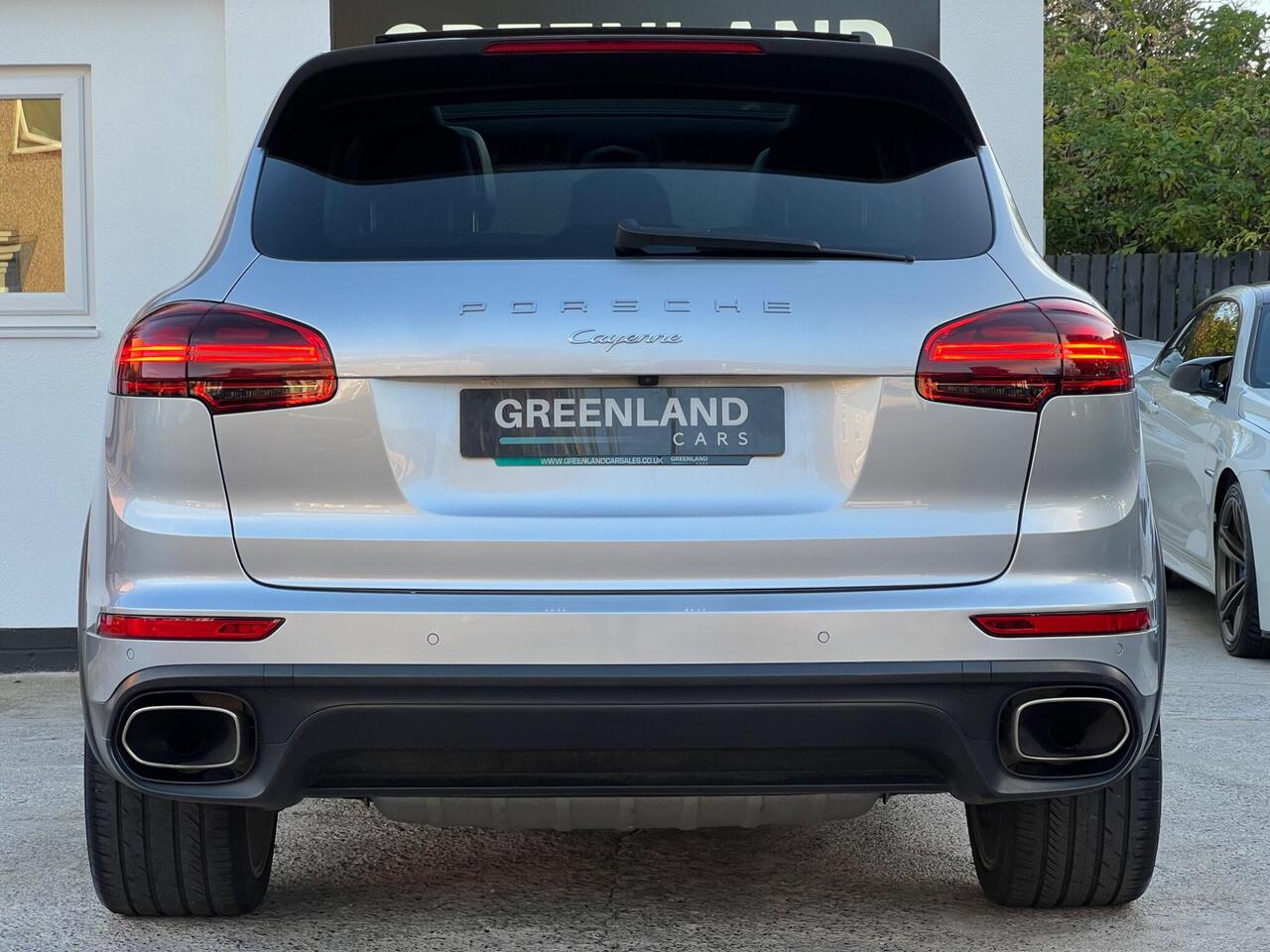Used 2015 Porsche Cayenne for sale in Sheffield