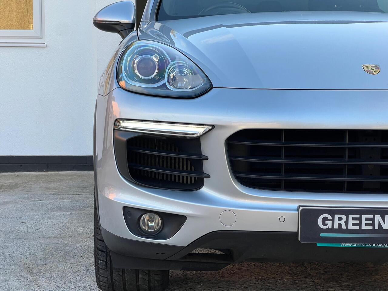 Used 2015 Porsche Cayenne for sale in Sheffield