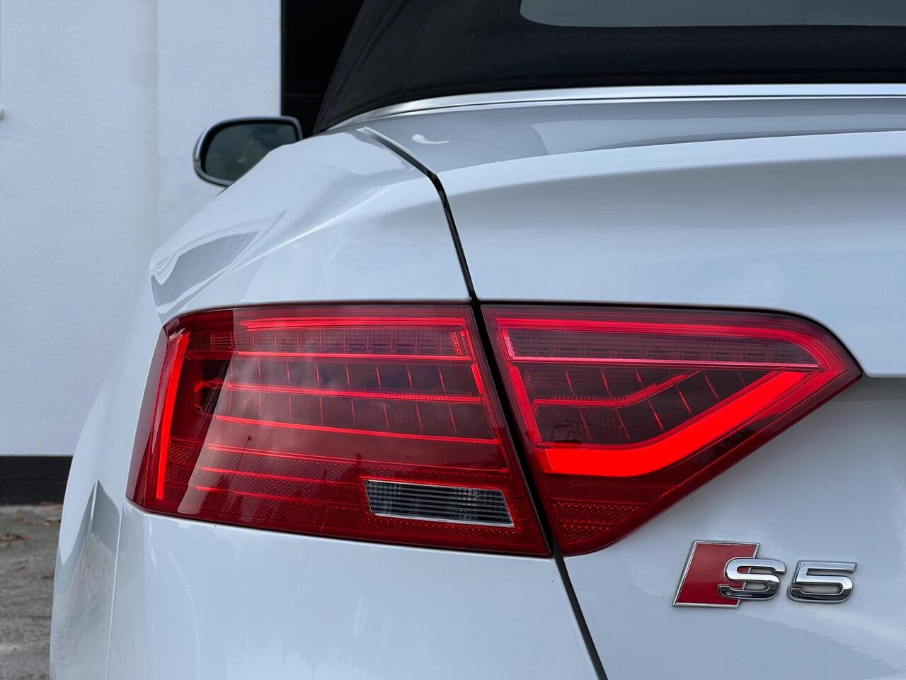 Used 2012 Audi S5 for sale in Sheffield