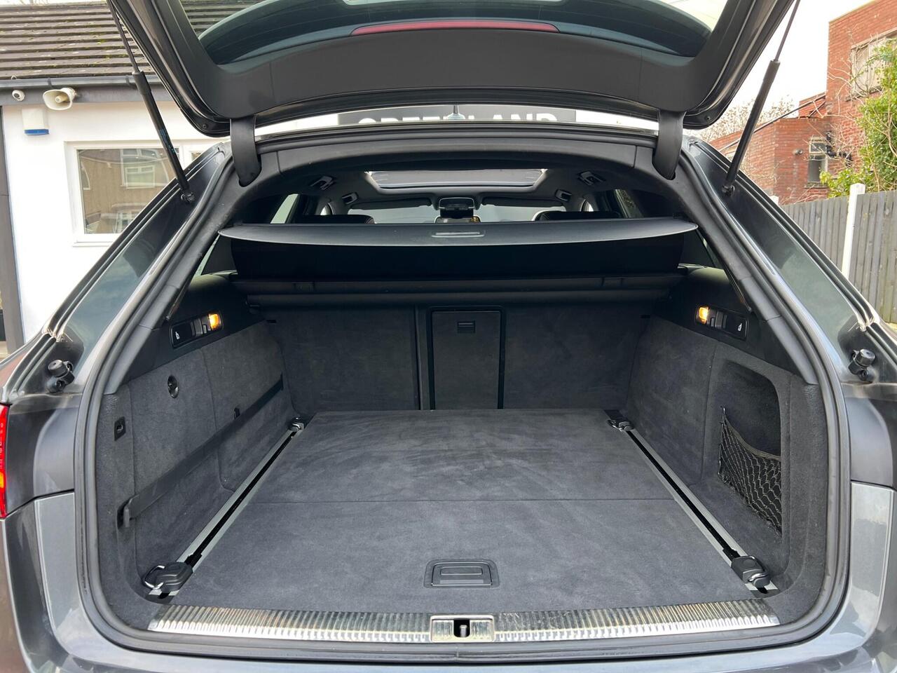 Used 2014 Audi RS6 Avant for sale in Sheffield